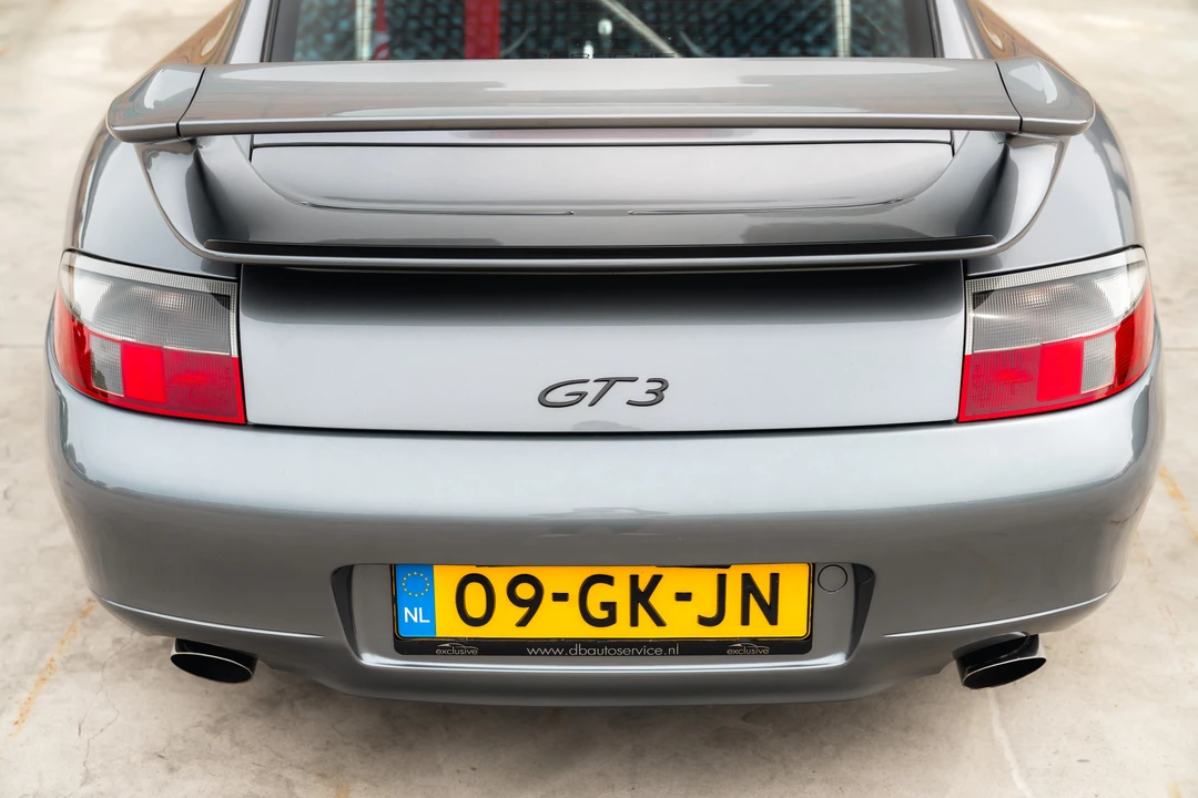 2001 Porsche 996 GT3 - Image 17 of 31