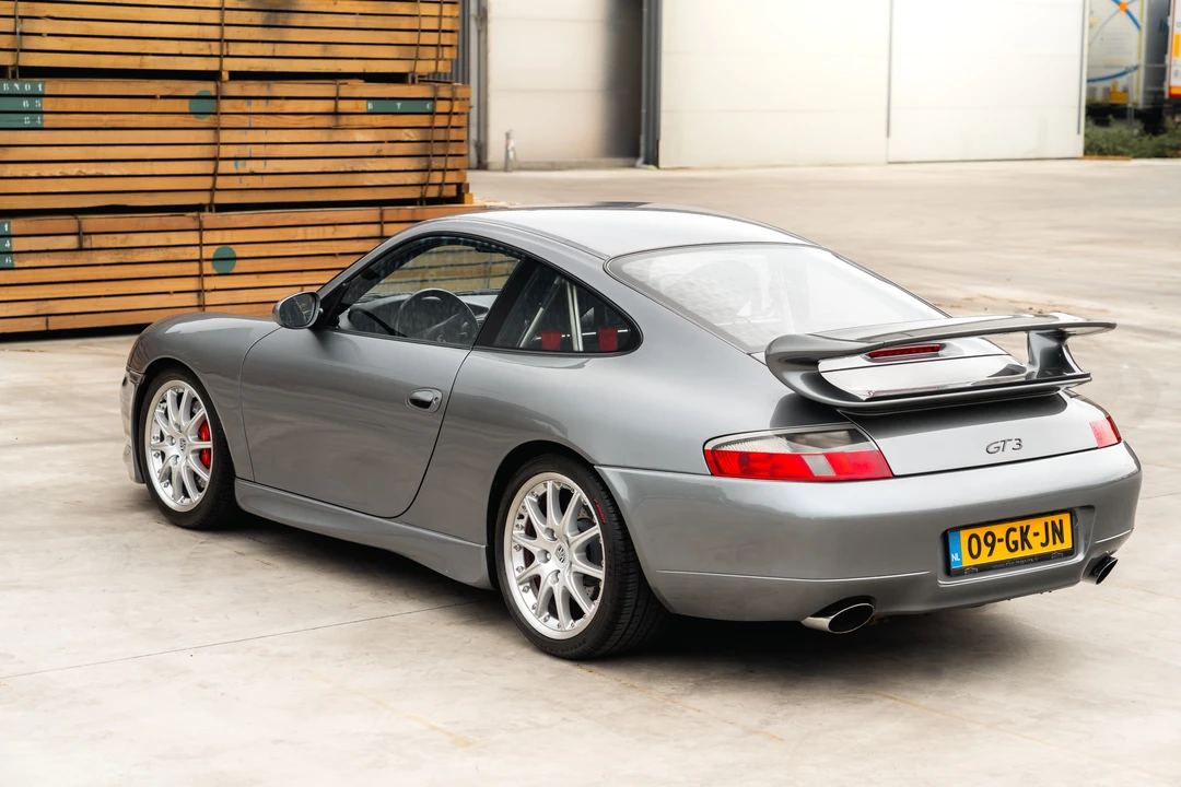 2001 Porsche 996 GT3 - Image 16 of 31