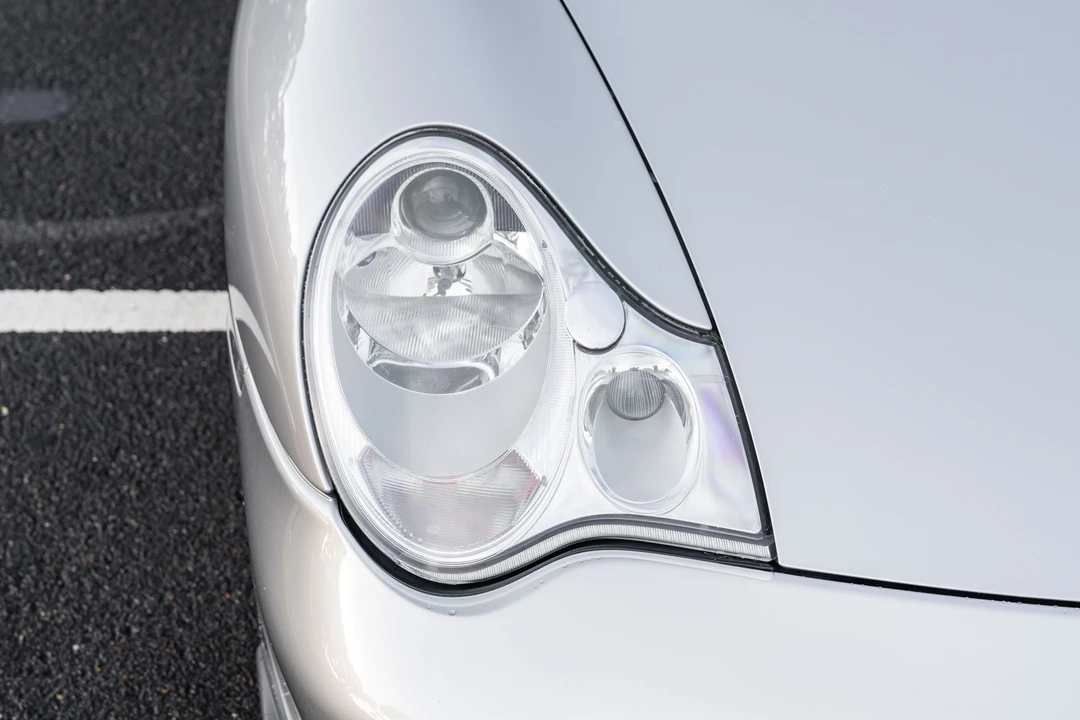2001 Porsche 996 Turbo - Image 24 of 31