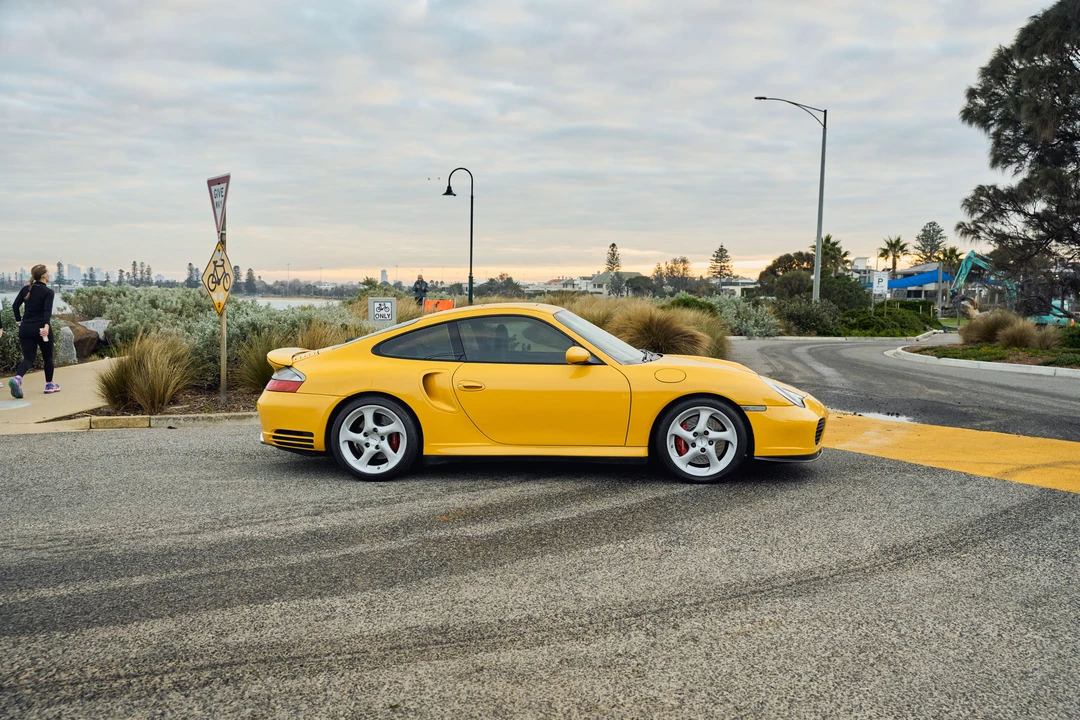 2001 Porsche 996 Turbo - Image 8 of 31