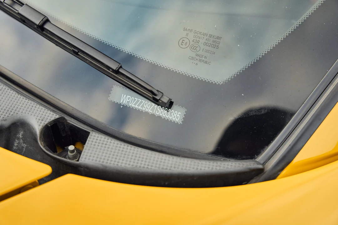 2001 Porsche 996 Turbo - Image 24 of 31