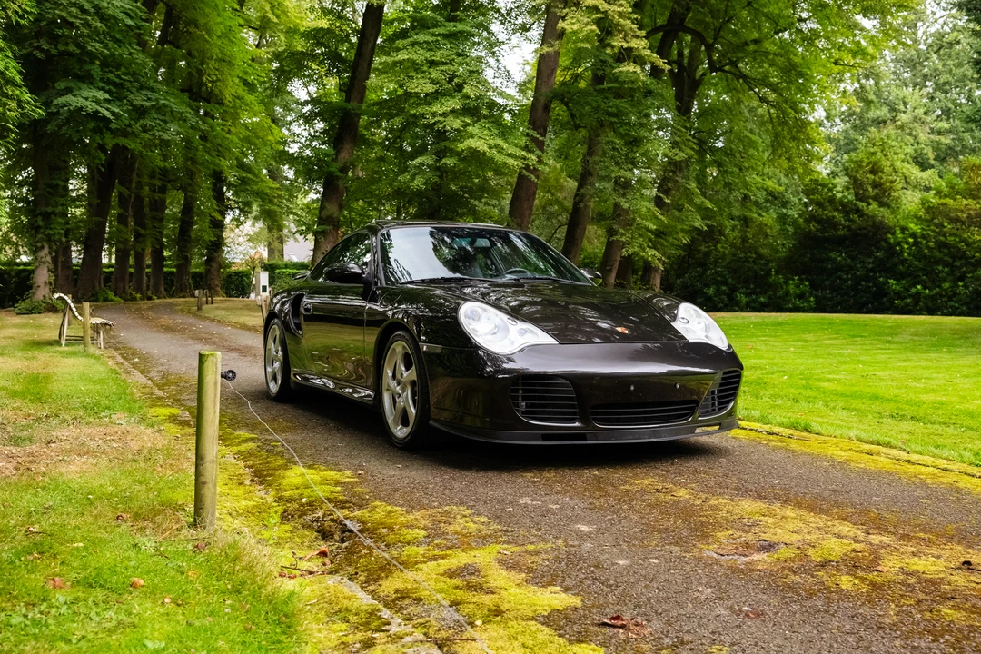2001 Porsche 996 Turbo - Image 8 of 31