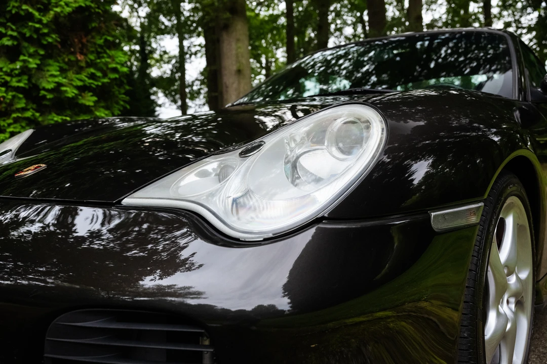 2001 Porsche 996 Turbo - Image 10 of 31