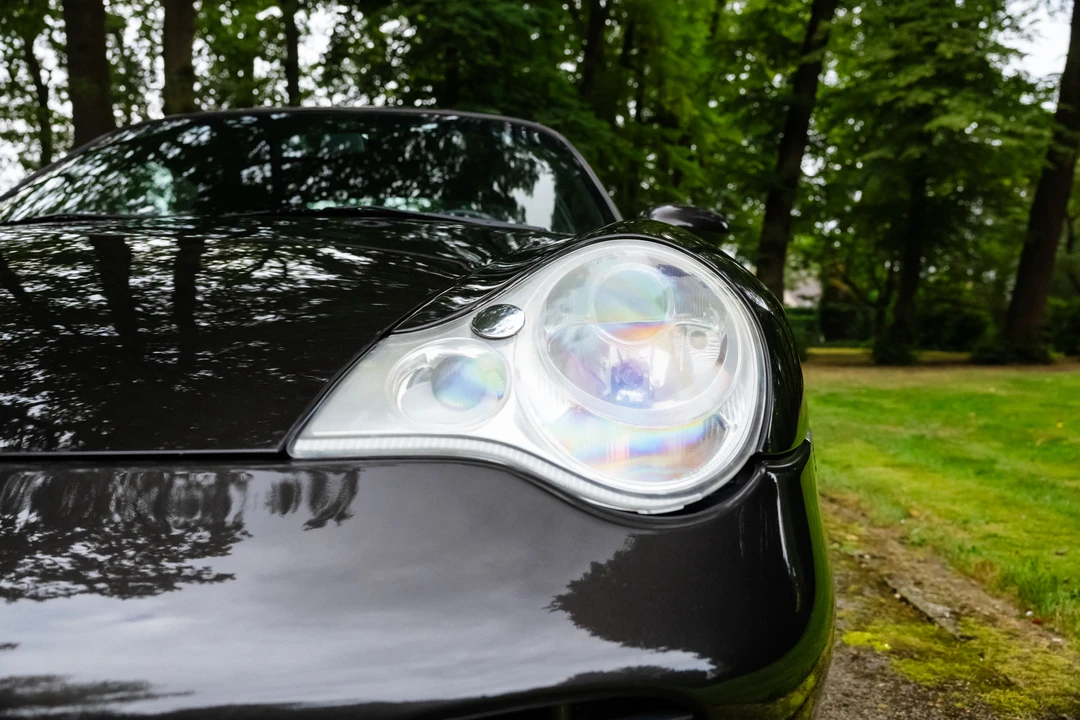 2001 Porsche 996 Turbo - Image 11 of 31