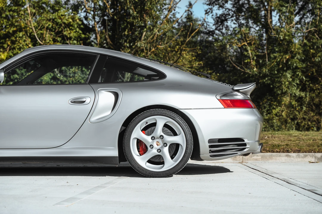 2001 Porsche 996 Turbo - Image 27 of 31