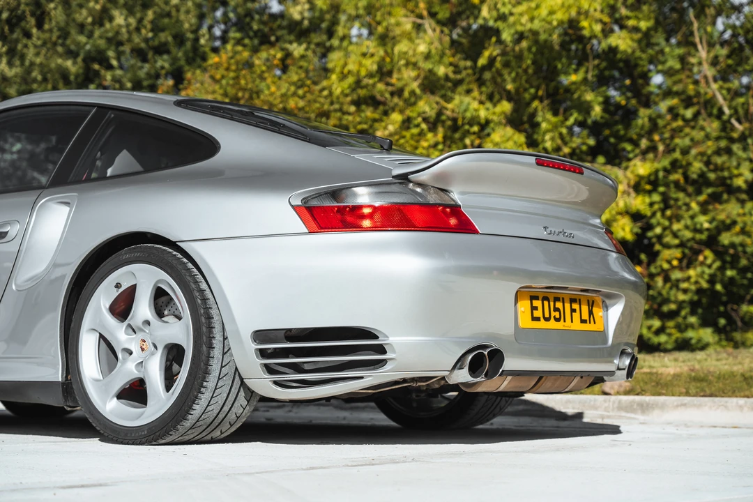 2001 Porsche 996 Turbo - Image 30 of 31