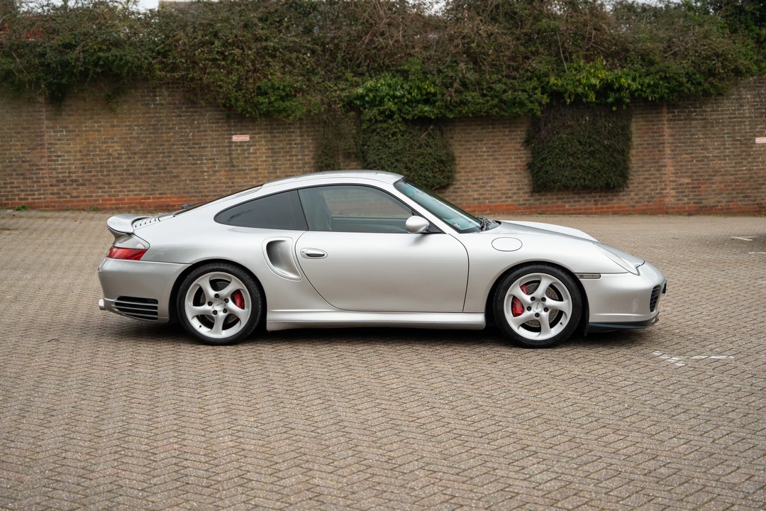 2001 Porsche 996 Turbo - Image 12 of 31