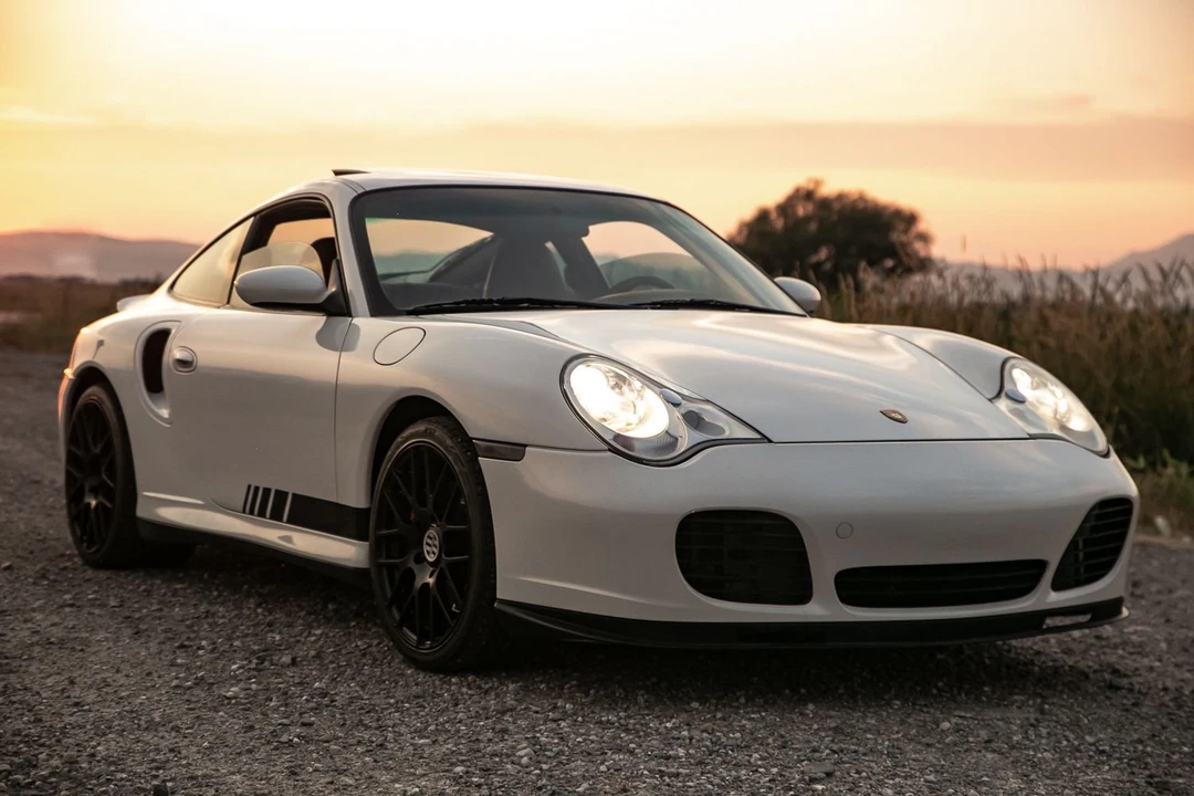 2001 Porsche 996 Turbo - Image 2 of 31