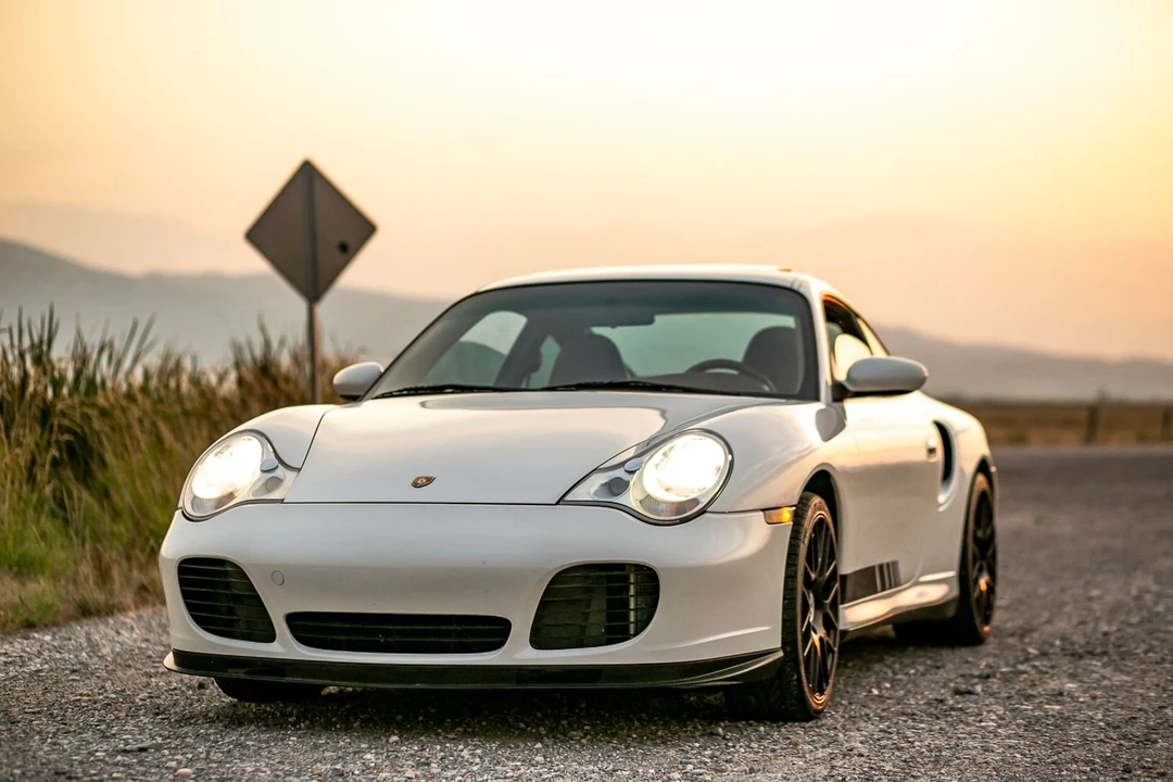 2001 Porsche 996 Turbo - Image 6 of 31
