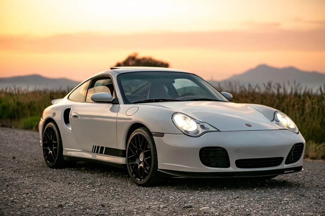 2001 Porsche 996 Turbo - Image 9 of 31