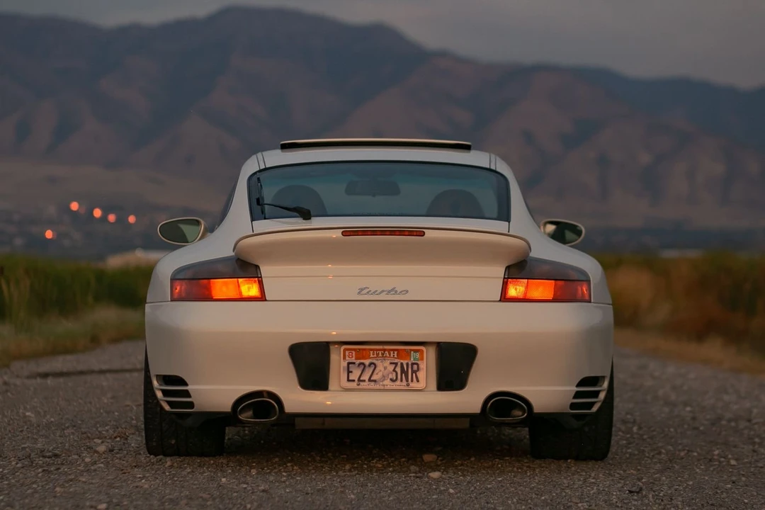 2001 Porsche 996 Turbo - Image 10 of 31