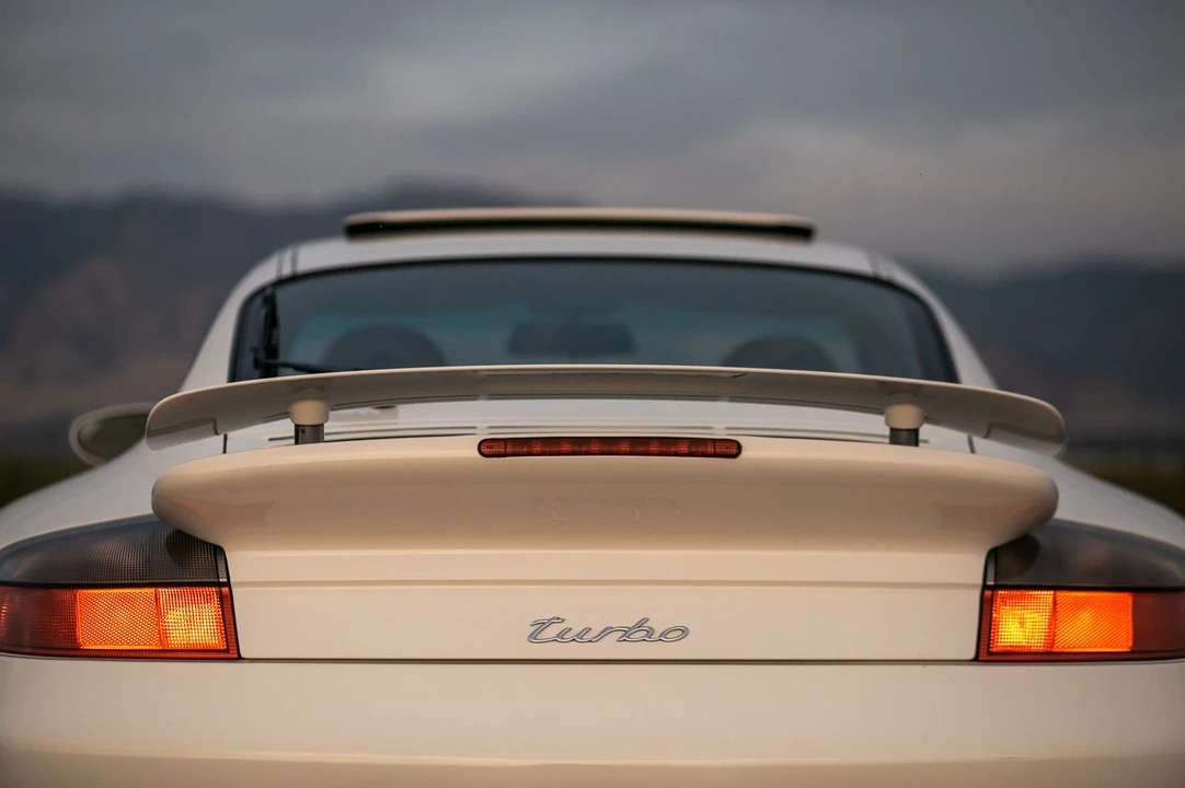 2001 Porsche 996 Turbo - Image 19 of 31