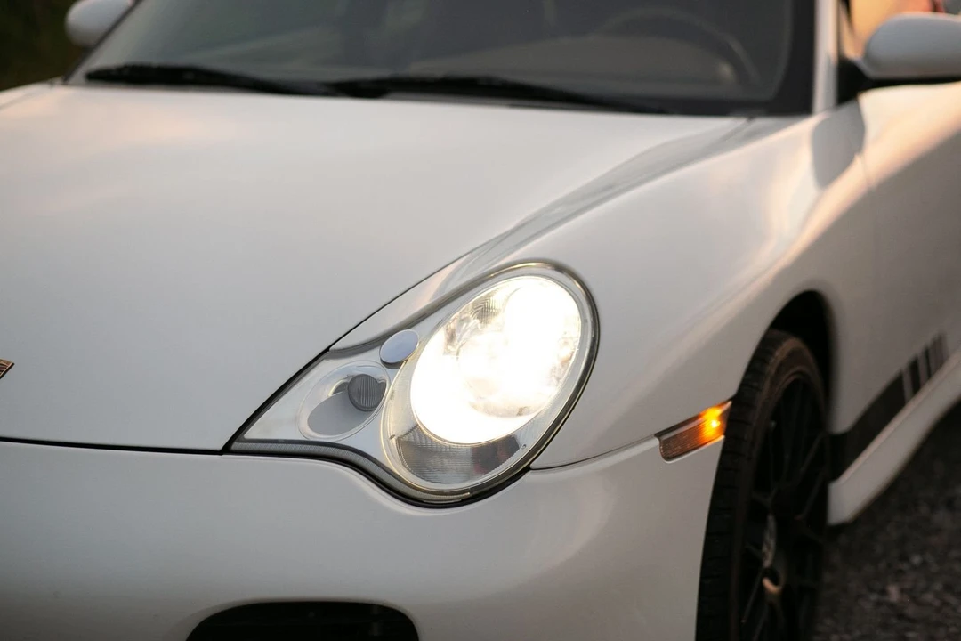 2001 Porsche 996 Turbo - Image 29 of 31