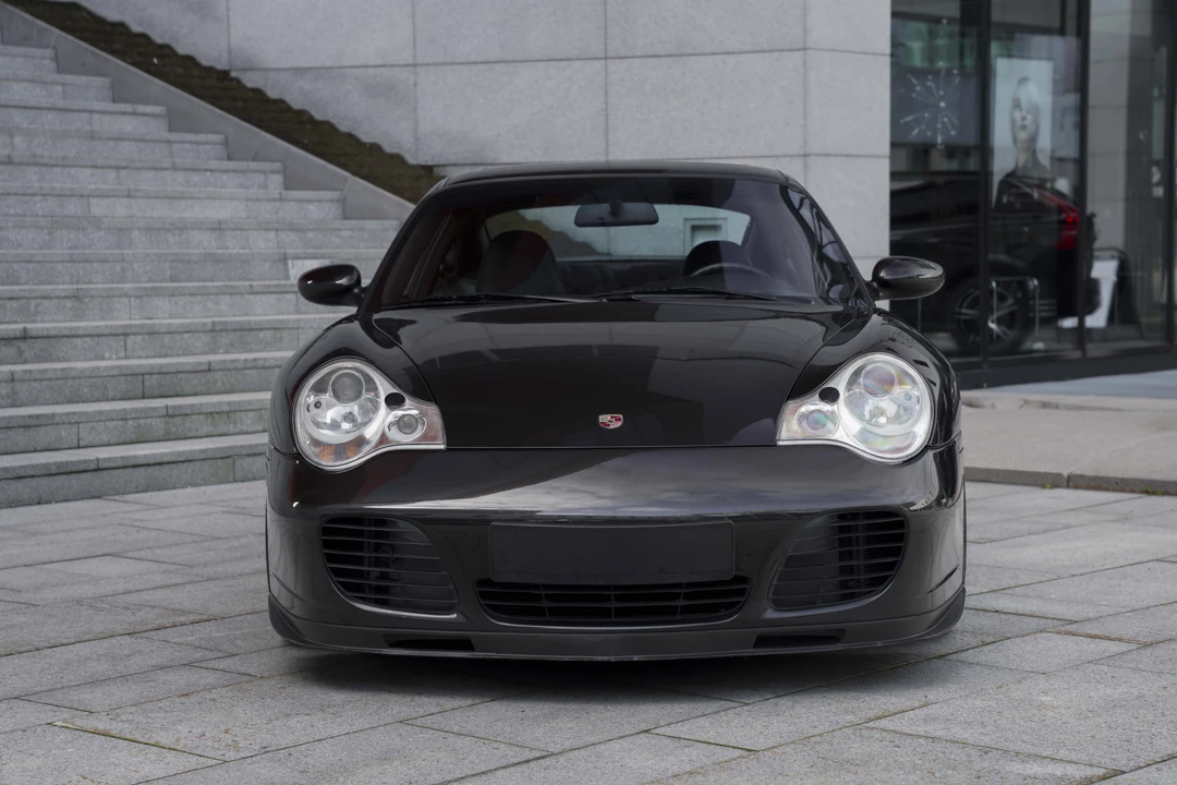 2001 Porsche 996 Turbo - Image 2 of 31