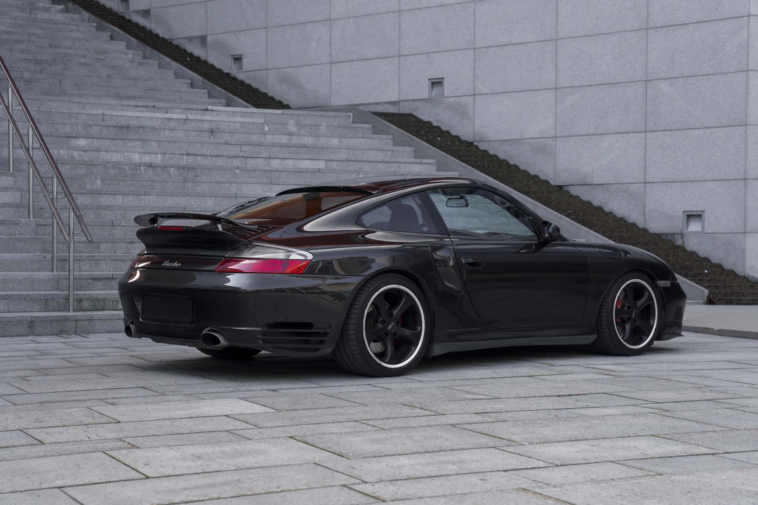 2001 Porsche 996 Turbo - Image 4 of 31