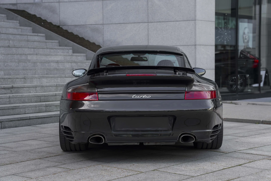 2001 Porsche 996 Turbo - Image 6 of 31