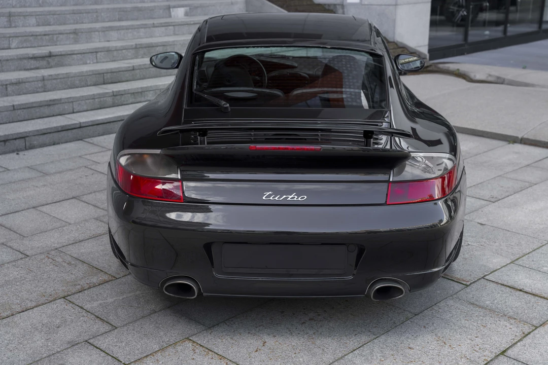 2001 Porsche 996 Turbo - Image 12 of 31