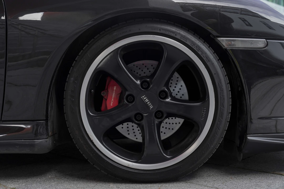 2001 Porsche 996 Turbo - Image 24 of 31
