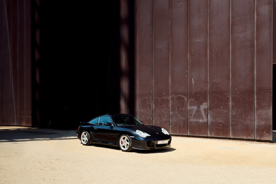 2001 Porsche 996 Turbo - Image 9 of 31