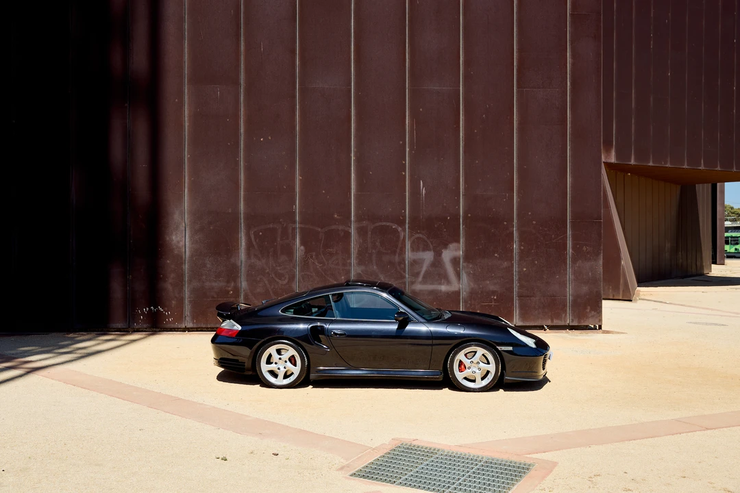 2001 Porsche 996 Turbo - Image 16 of 31