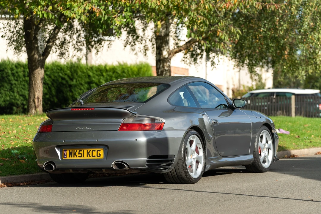 2001 Porsche 996 Turbo - Image 14 of 31