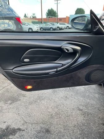 2001 Porsche 996 Carrera - Image 19 of 21