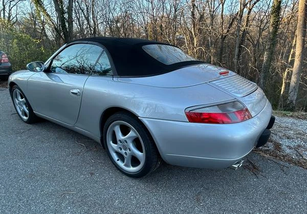 2001 Porsche 996 Carrera - Image 9 of 17