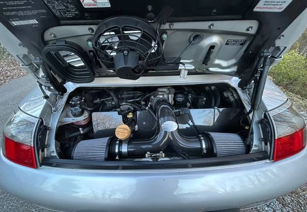 2001 Porsche 996 Carrera - Image 16 of 17