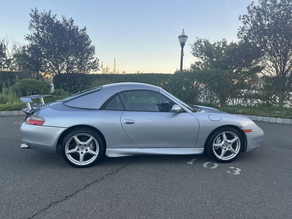 2001 Porsche 996 Carrera - Image 6 of 14