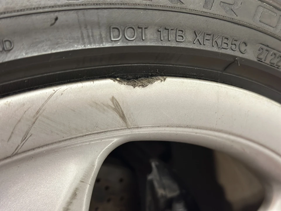 2001 Porsche 996 Carrera - Image 13 of 21