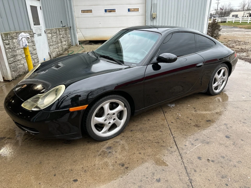 2001 Porsche 996 Carrera - Image 2 of 21