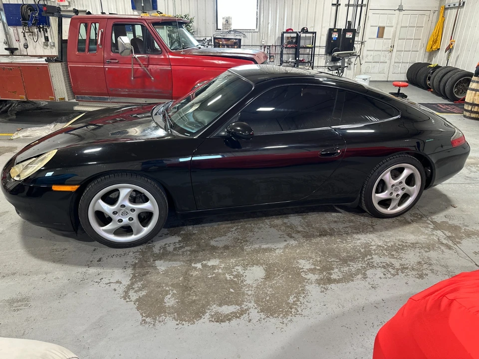 2001 Porsche 996 Carrera - Image 19 of 21