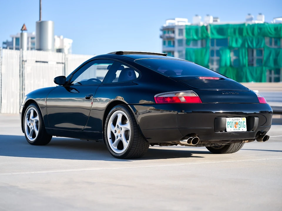2001 Porsche 996 Carrera - Image 7 of 31