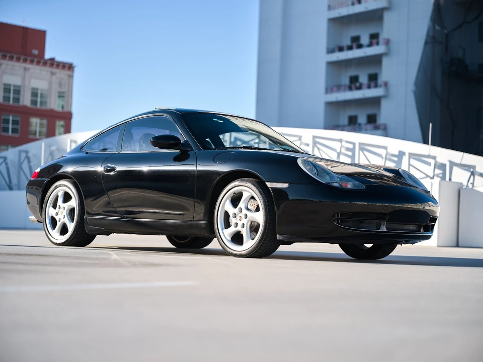 2001 Porsche 996 Carrera - Image 2 of 31