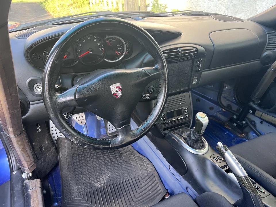 2001 Porsche 996 Carrera - Image 9 of 13