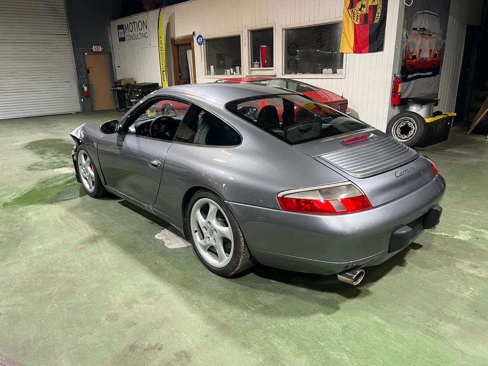 2001 Porsche 996 Carrera - Image 2 of 19