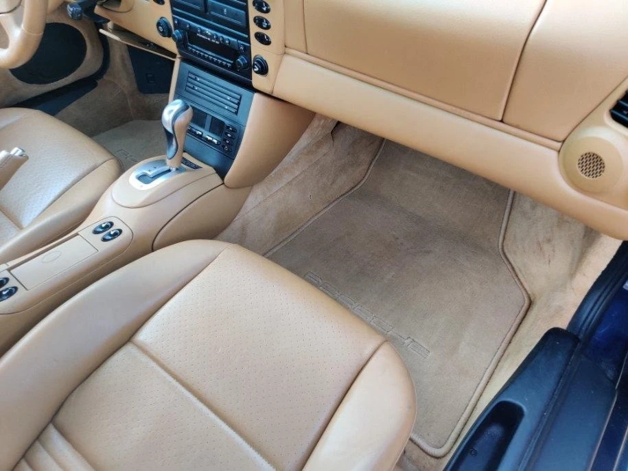 2001 Porsche 996 Carrera - Image 13 of 18
