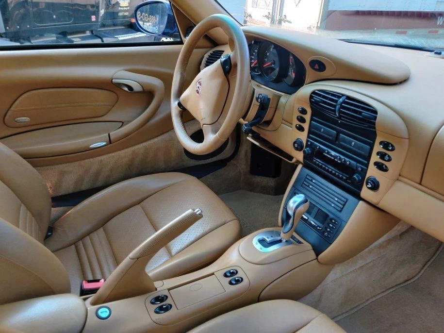 2001 Porsche 996 Carrera - Image 12 of 18