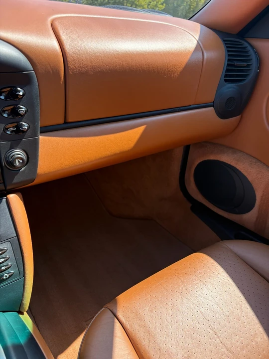 2001 Porsche 996 Carrera - Image 16 of 21