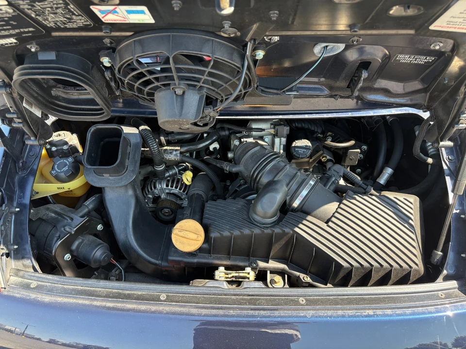2001 Porsche 996 Carrera - Image 13 of 21