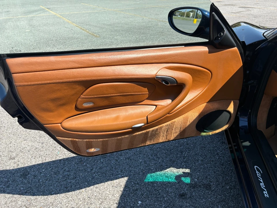 2001 Porsche 996 Carrera - Image 17 of 21