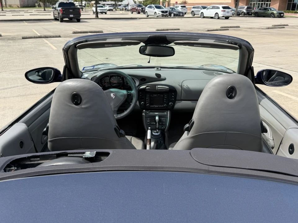 2001 Porsche 996 Carrera - Image 11 of 24