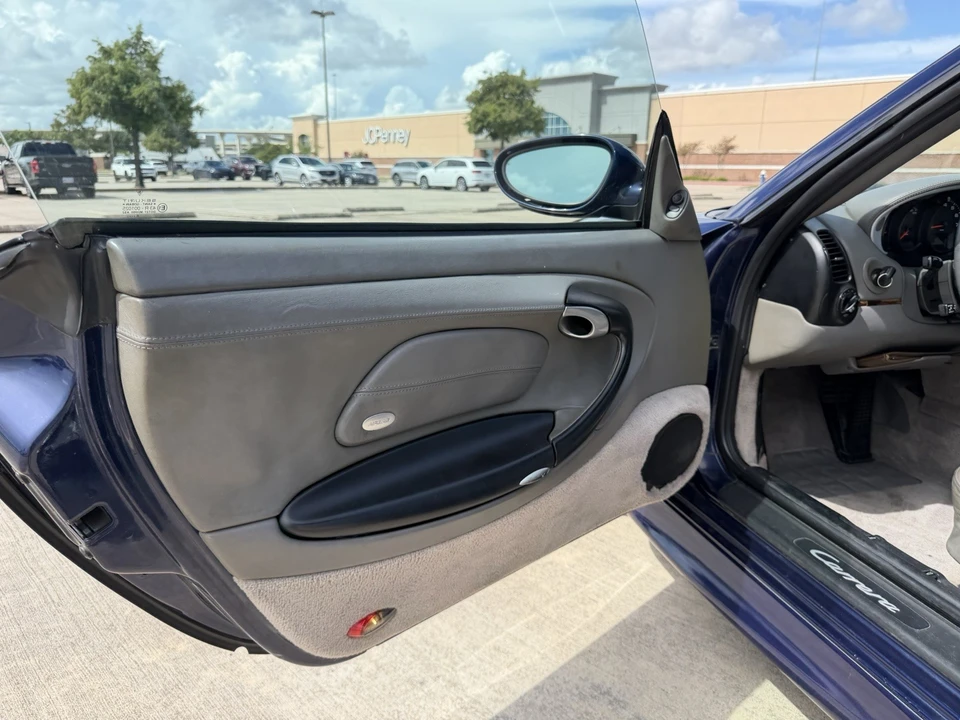 2001 Porsche 996 Carrera - Image 24 of 24