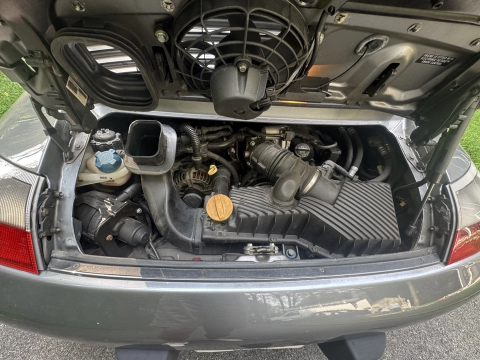 2001 Porsche 996 Carrera - Image 26 of 29