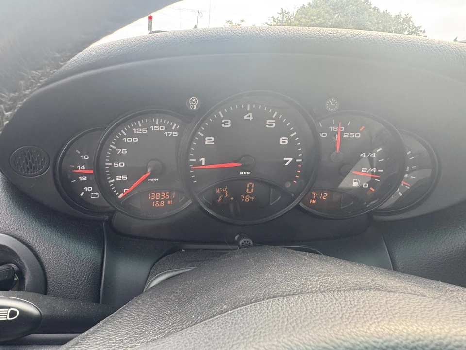 2001 Porsche 996 Carrera - Image 29 of 29