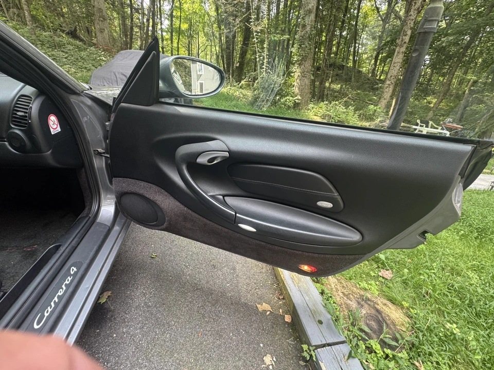 2001 Porsche 996 Carrera - Image 21 of 29