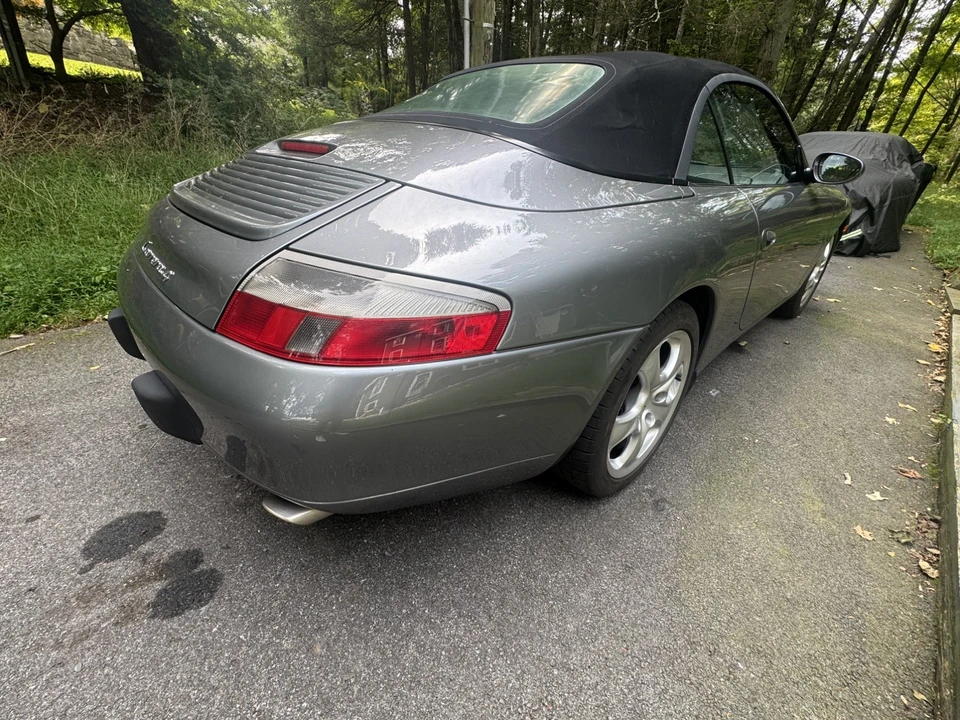 2001 Porsche 996 Carrera - Image 11 of 29