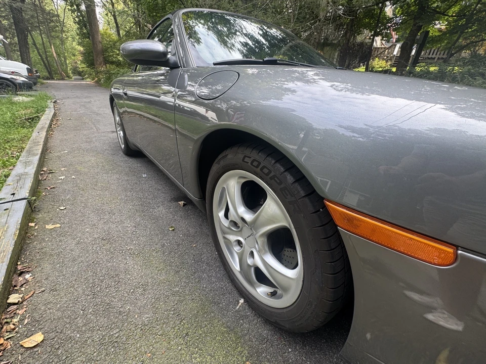 2001 Porsche 996 Carrera - Image 14 of 29