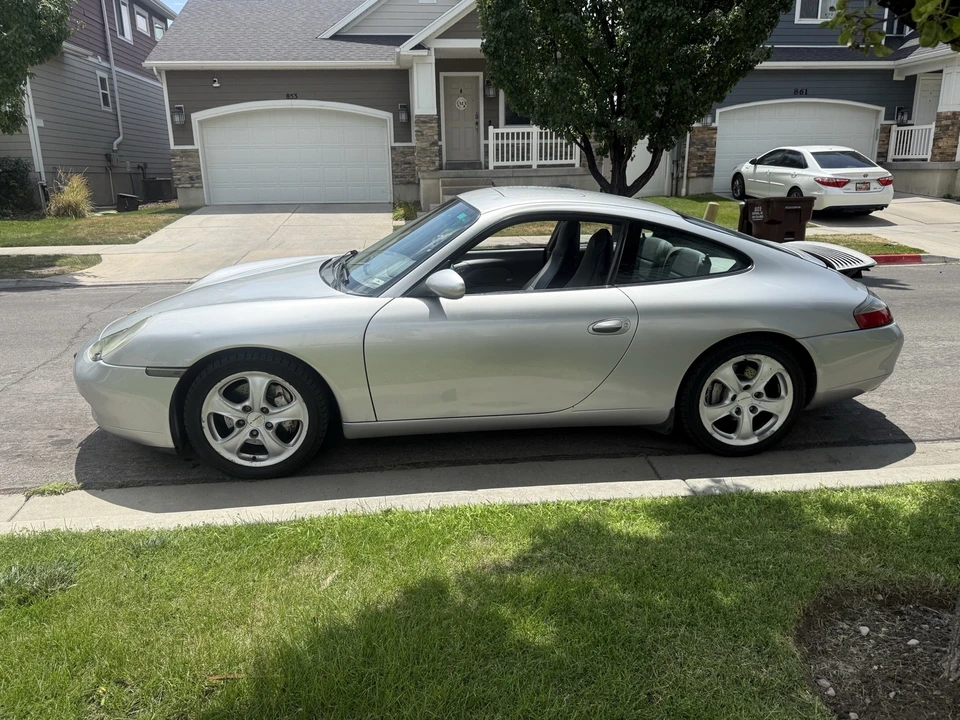 2001 Porsche 996 Carrera 4 - Image 2 of 31