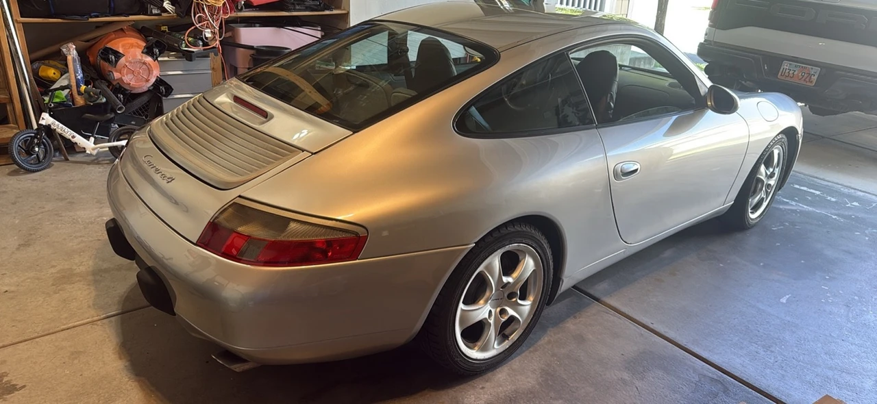 2001 Porsche 996 Carrera 4 - Image 13 of 31
